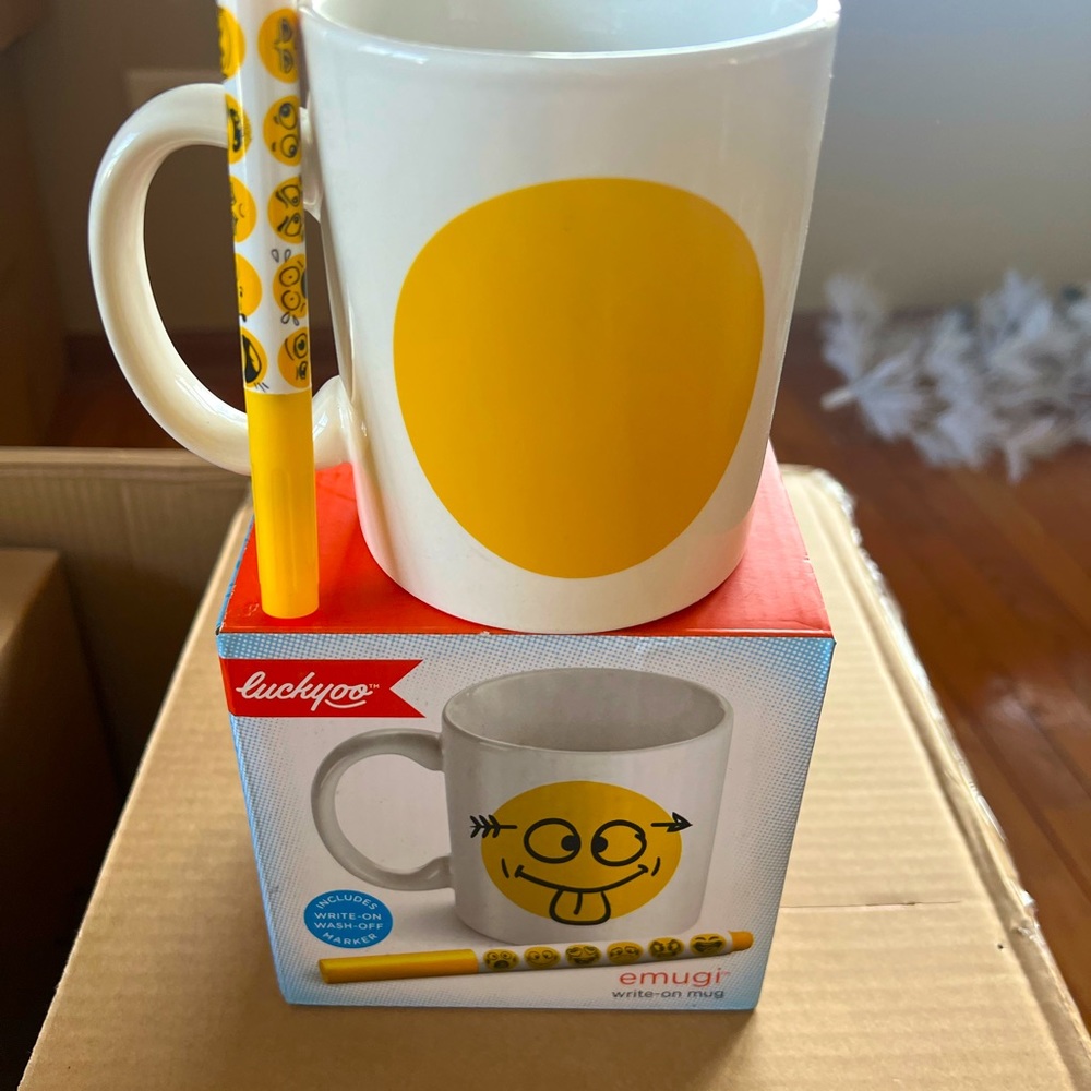 draw your favorite emoji😄😃☺️